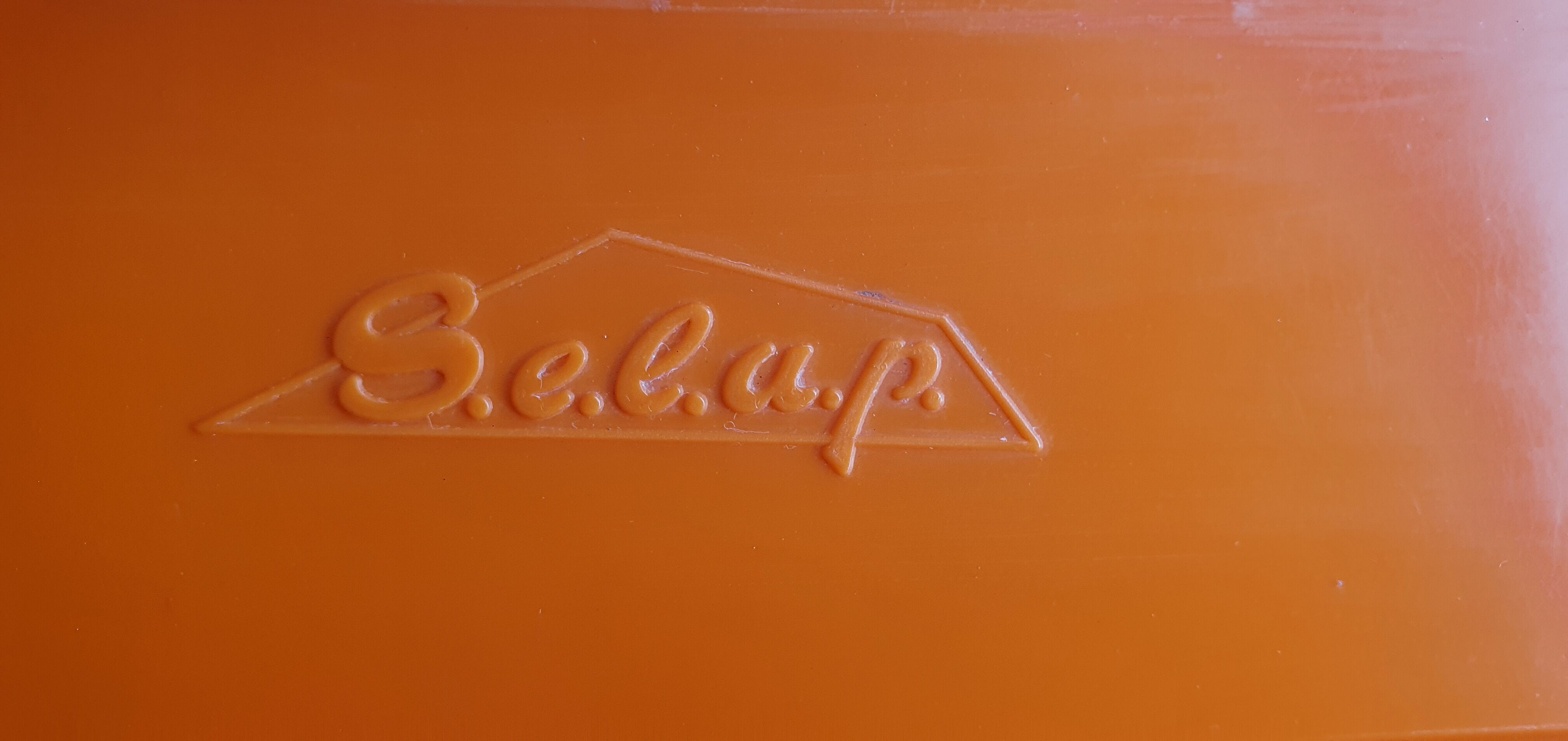 Table & stools P.Ginger from 1970