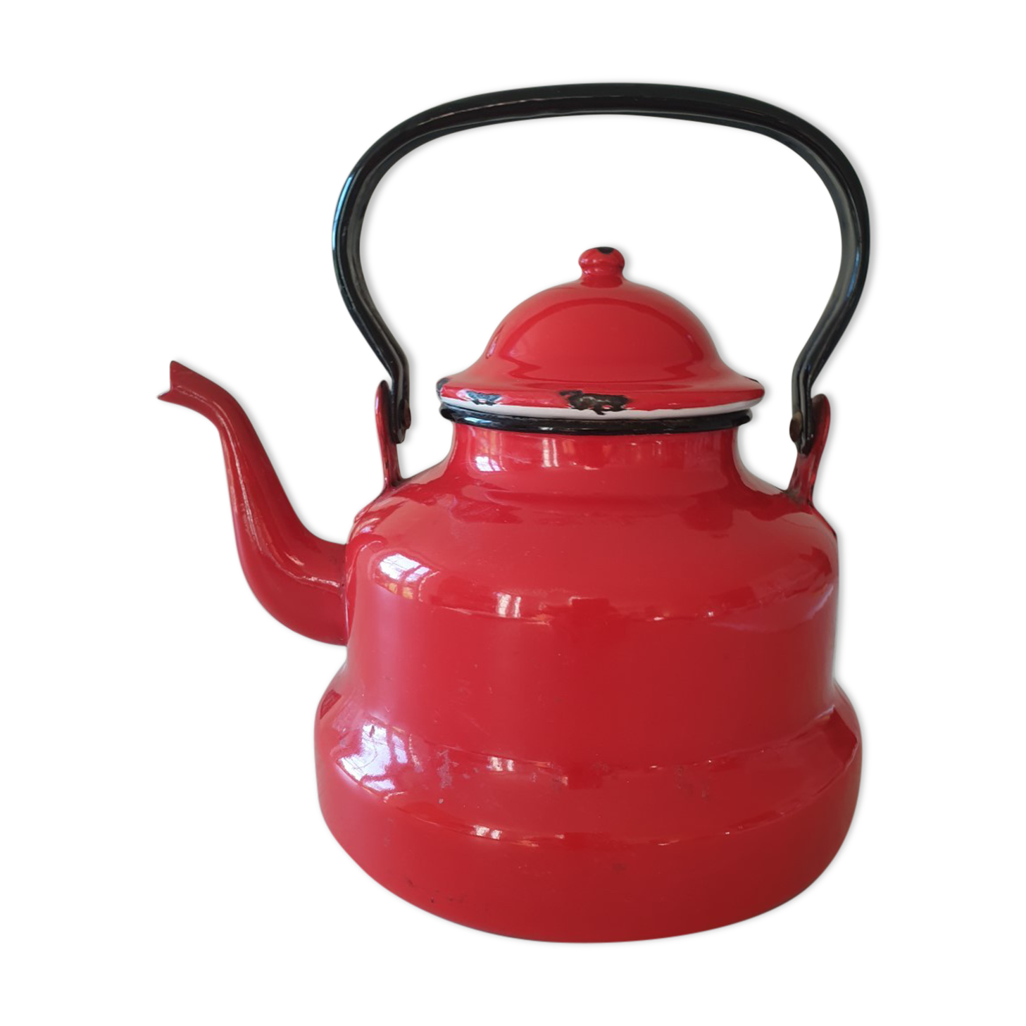 Vintage enamelled sheet metal kettle