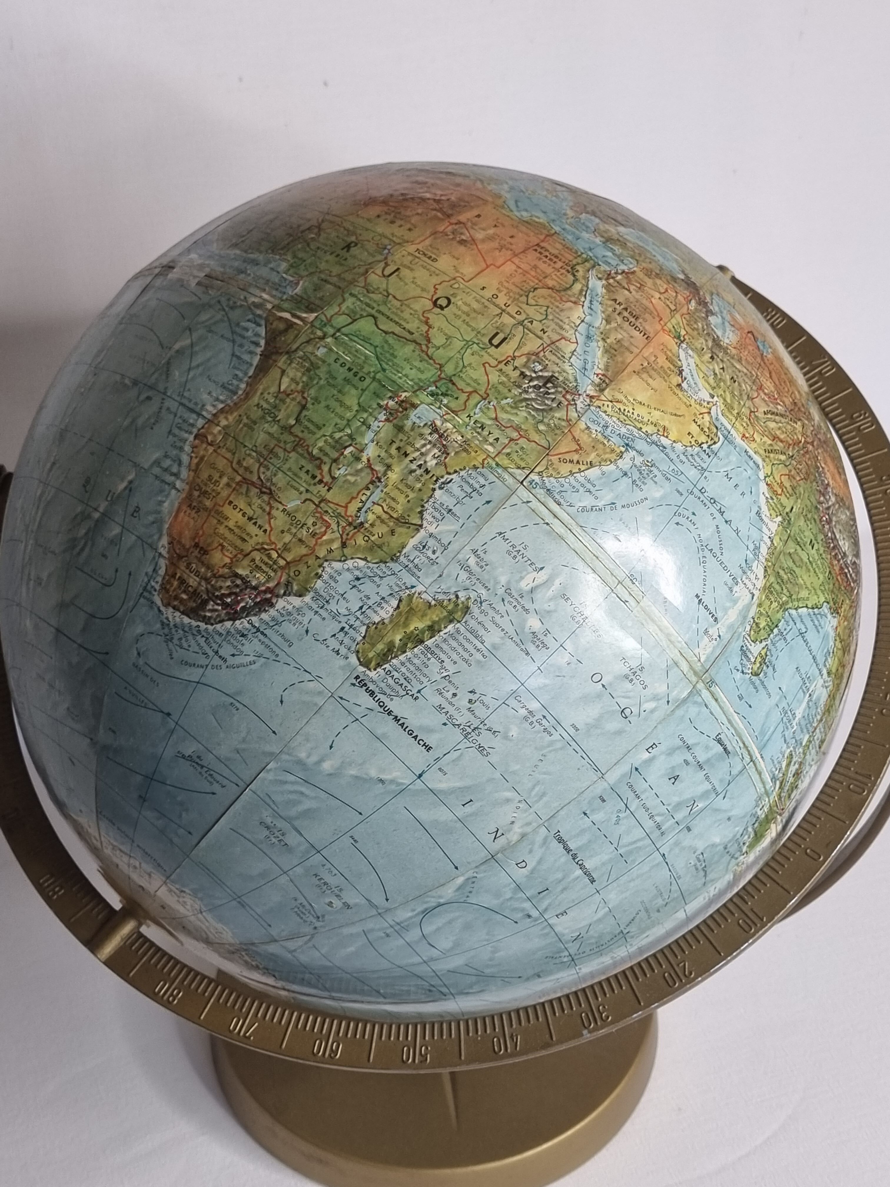Globe in relief, Scan-Globe Denmark, gyroscope, 30 cm