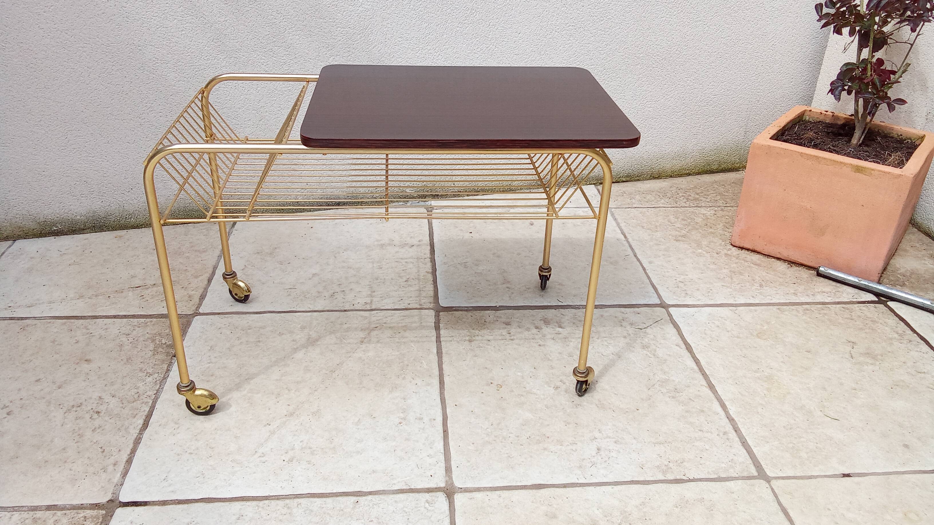 60s record player side table with wheels
