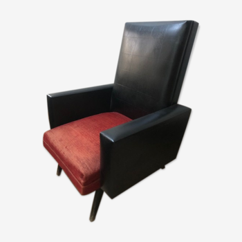 Vintage armchair in red and black skaï