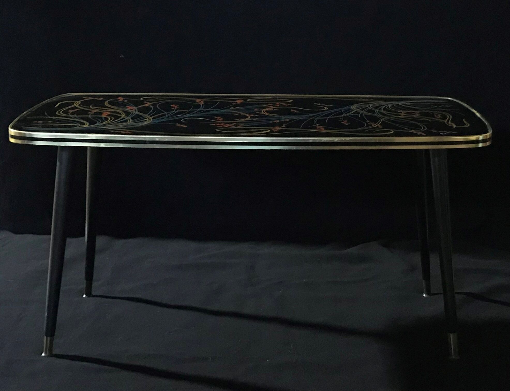 Rectangular coffee table vintage 50s floral art deco pattern