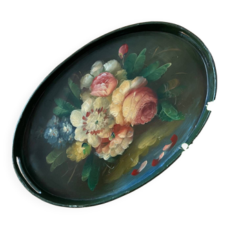 Oval wooden tray with bouquet of painted flowers