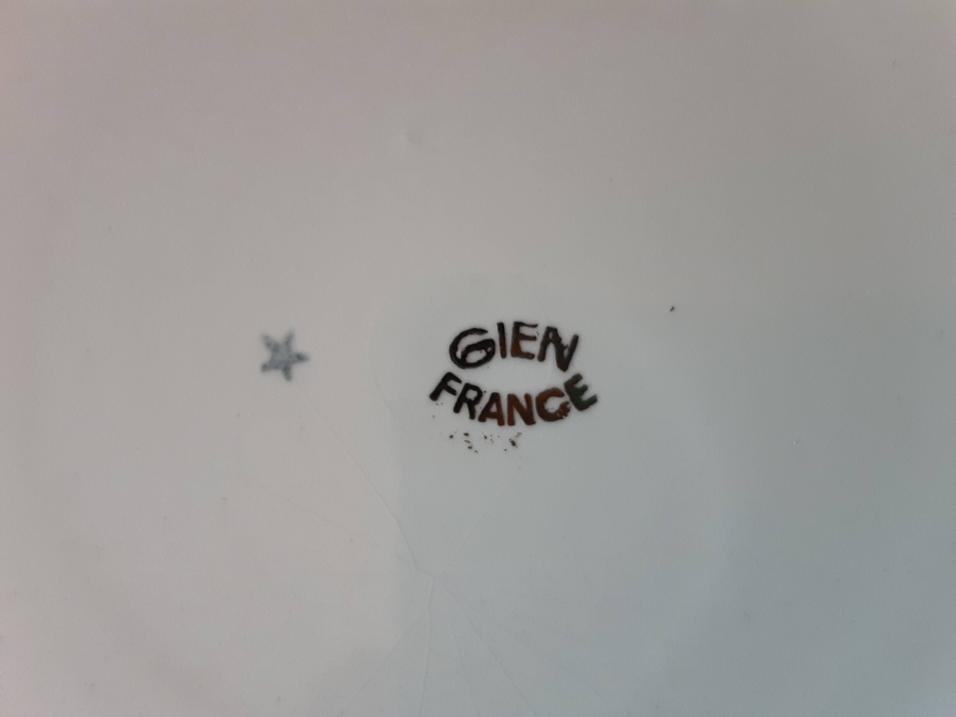 Gien hollow dish