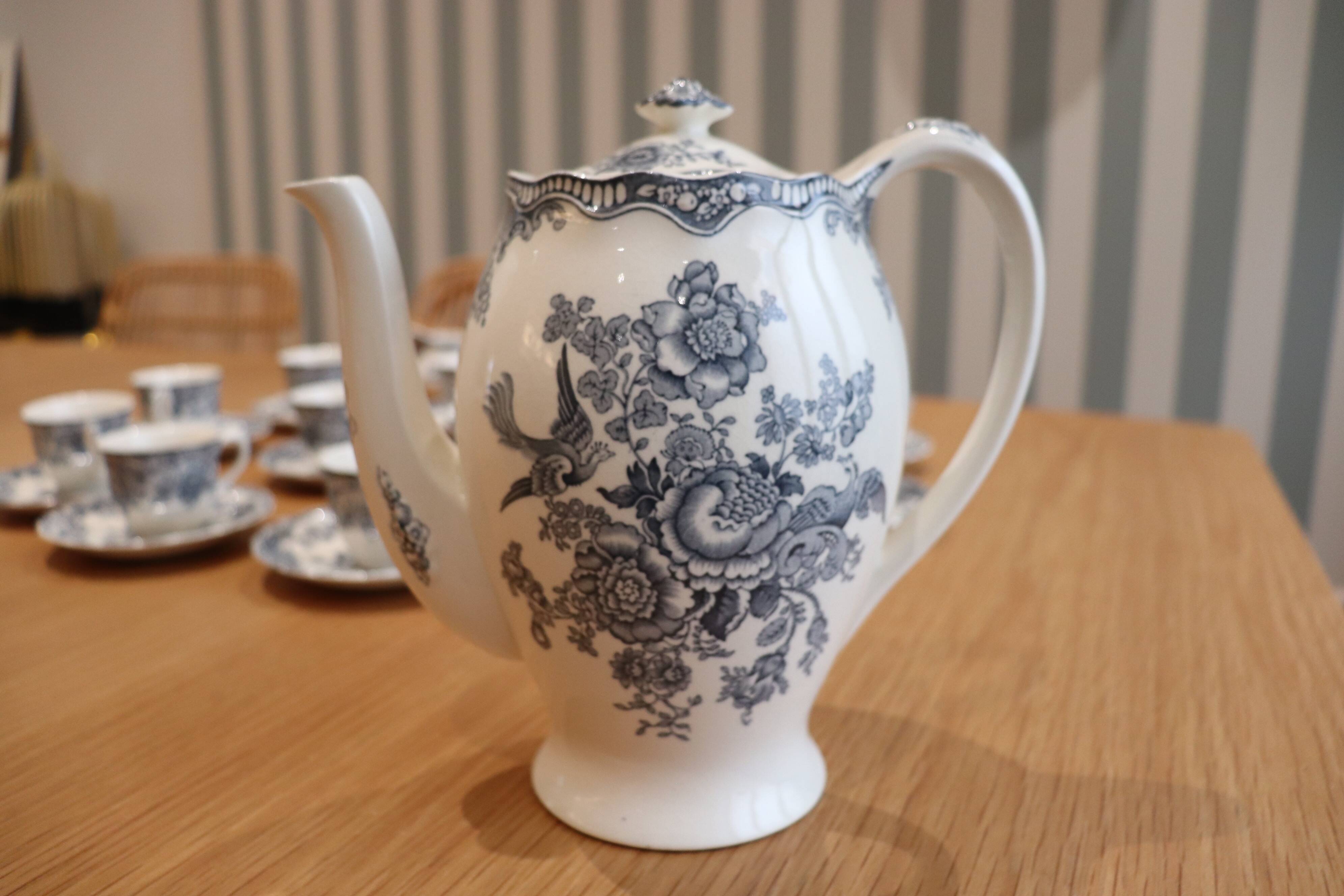 Service à café "Bristol" Crown Ducal, complet, Porcelaine anglaise de 1930