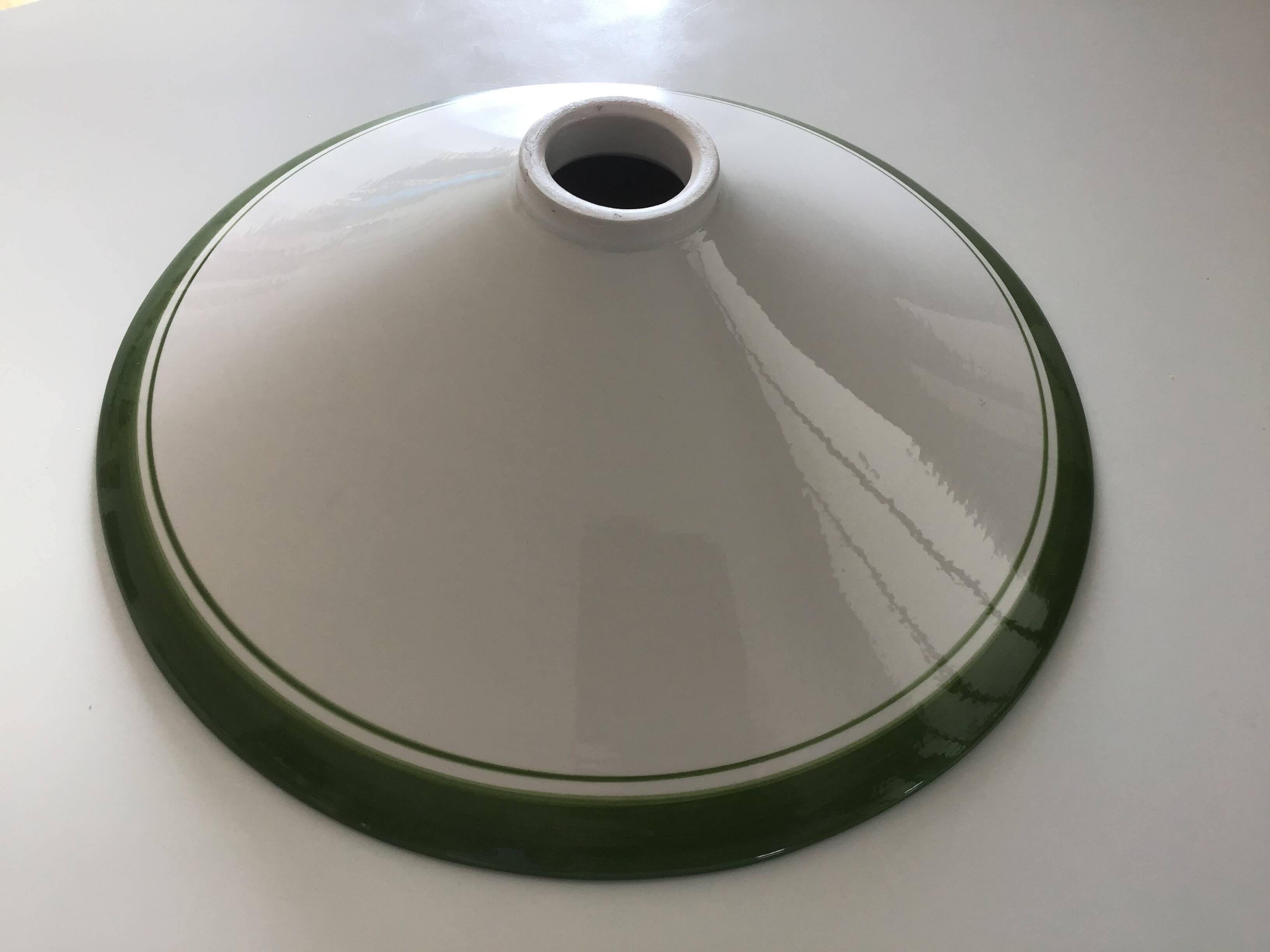 Ceramic pendant lampshade