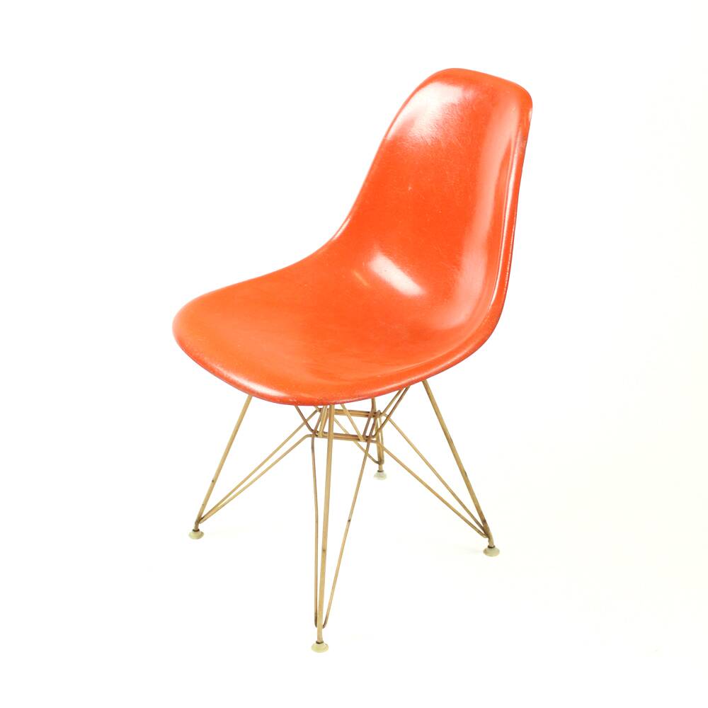 Chaise à piètement Eiffel orange par Charles et Ray Eames pour Herman Miller, années 1960