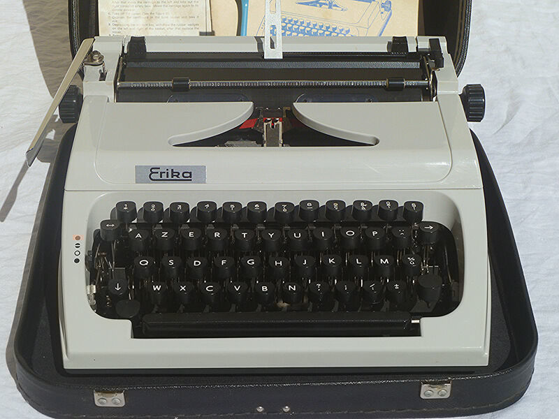 Erika 150 typewriter