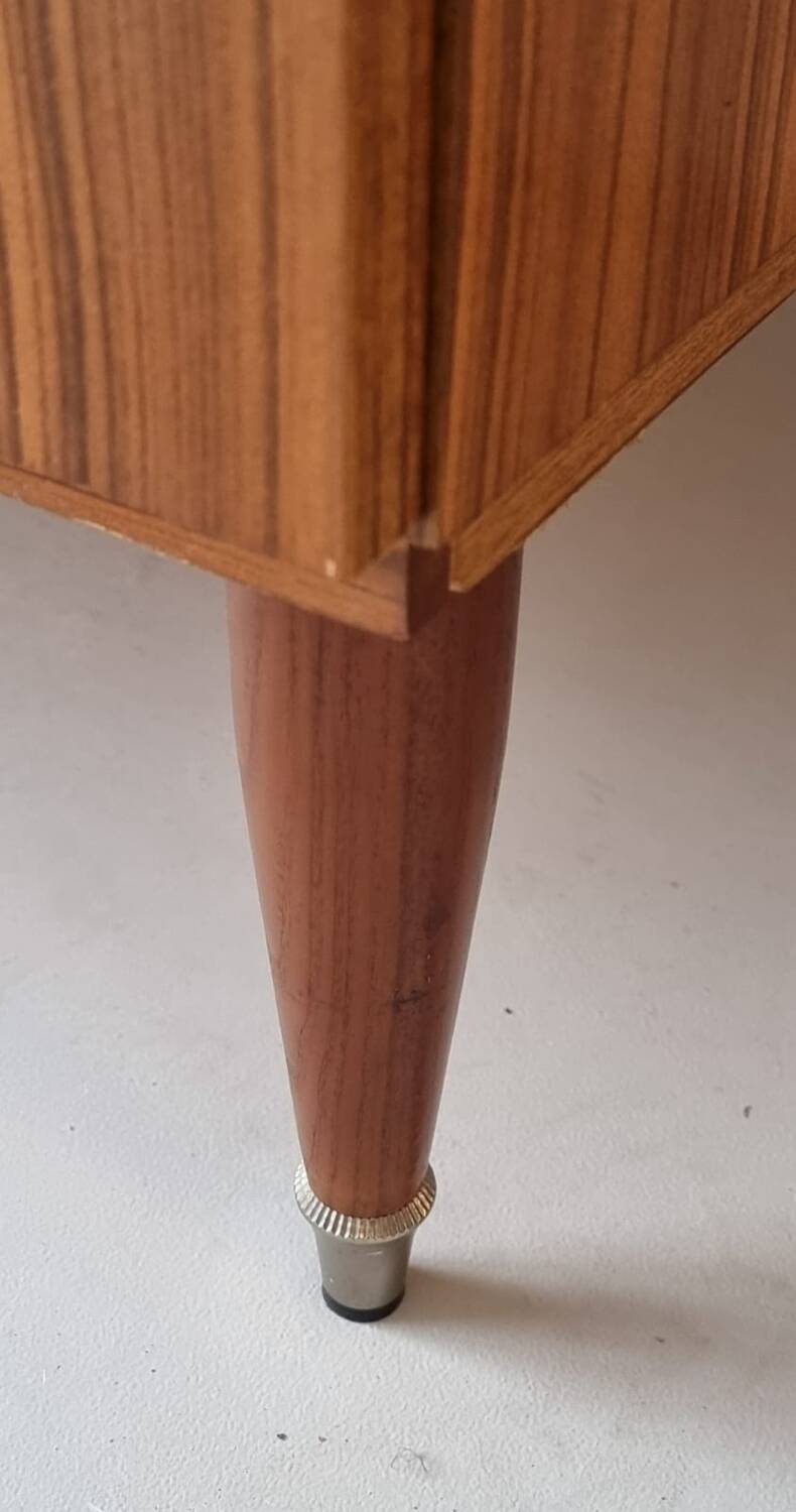 Armoire du milieu du siècle