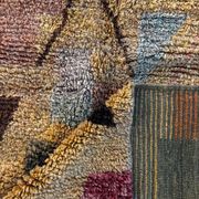 Tapis jaune moderne berbere marocain en laine