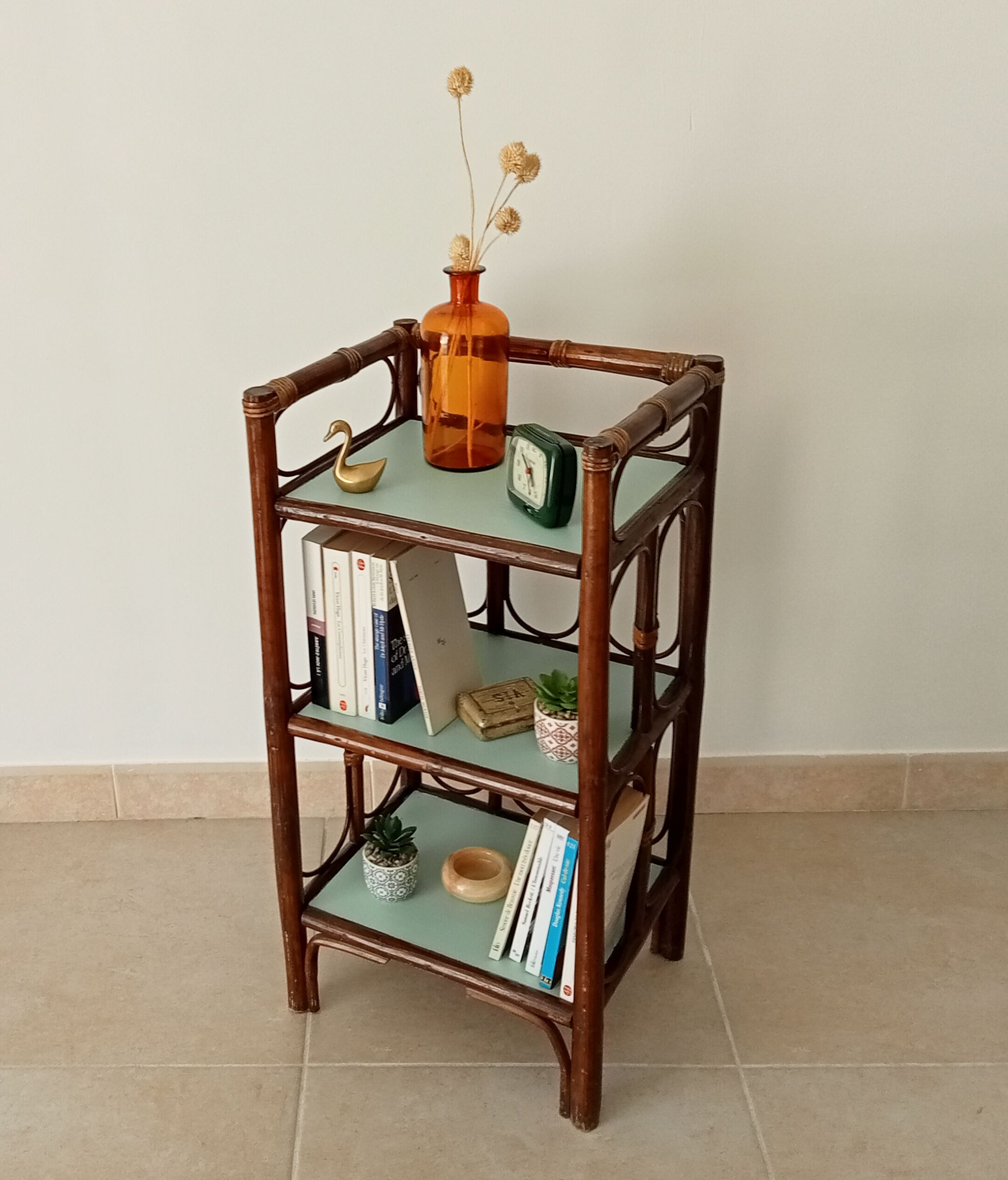 Vintage stand shelf in bamboo and rattan