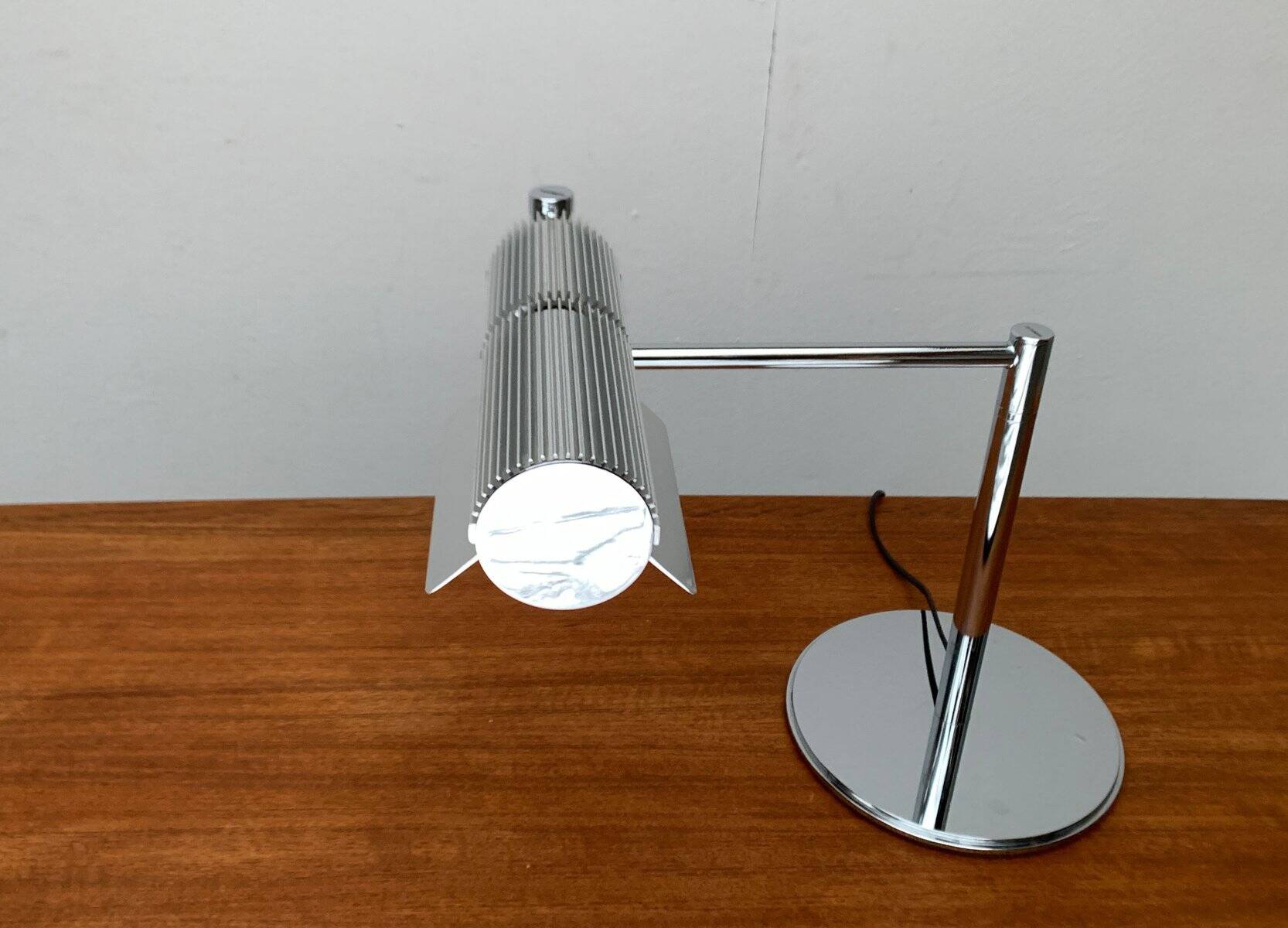 Lampe de table Haloprofil de l'ère spatiale vintage par V. Frauenknecht pour Swisslamps International, années 1970