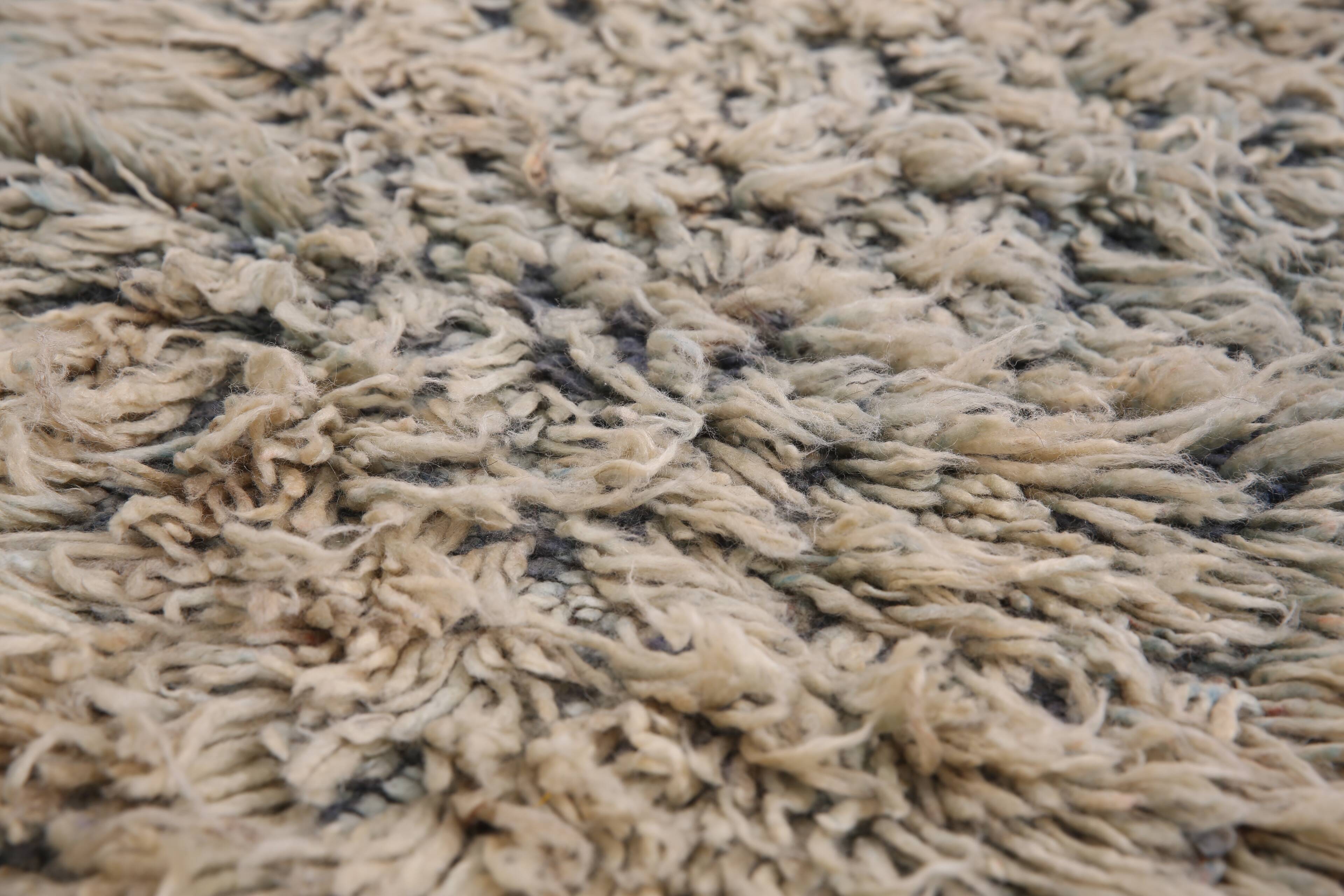 Shag Vintage Moroccan Rug 202 x 325 cm - Berber Wool Rug - Handmade Rug