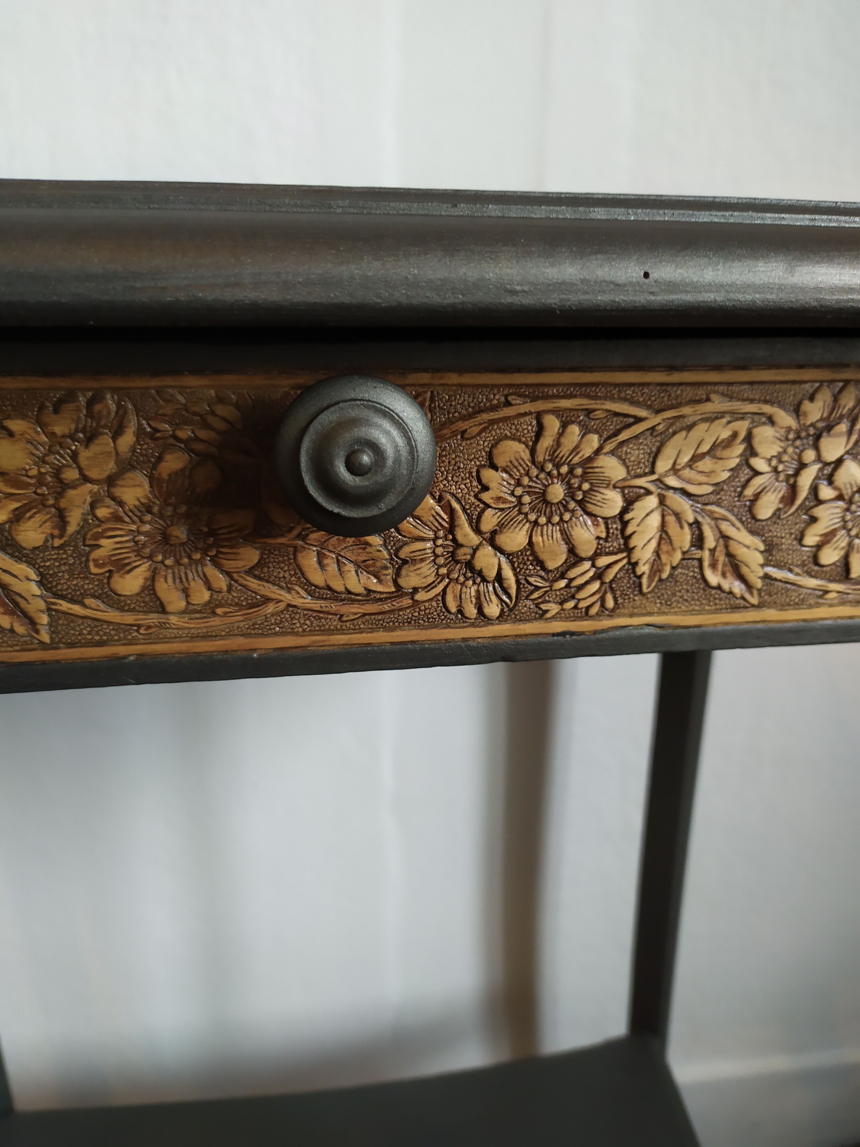 Bedside restyled 1920