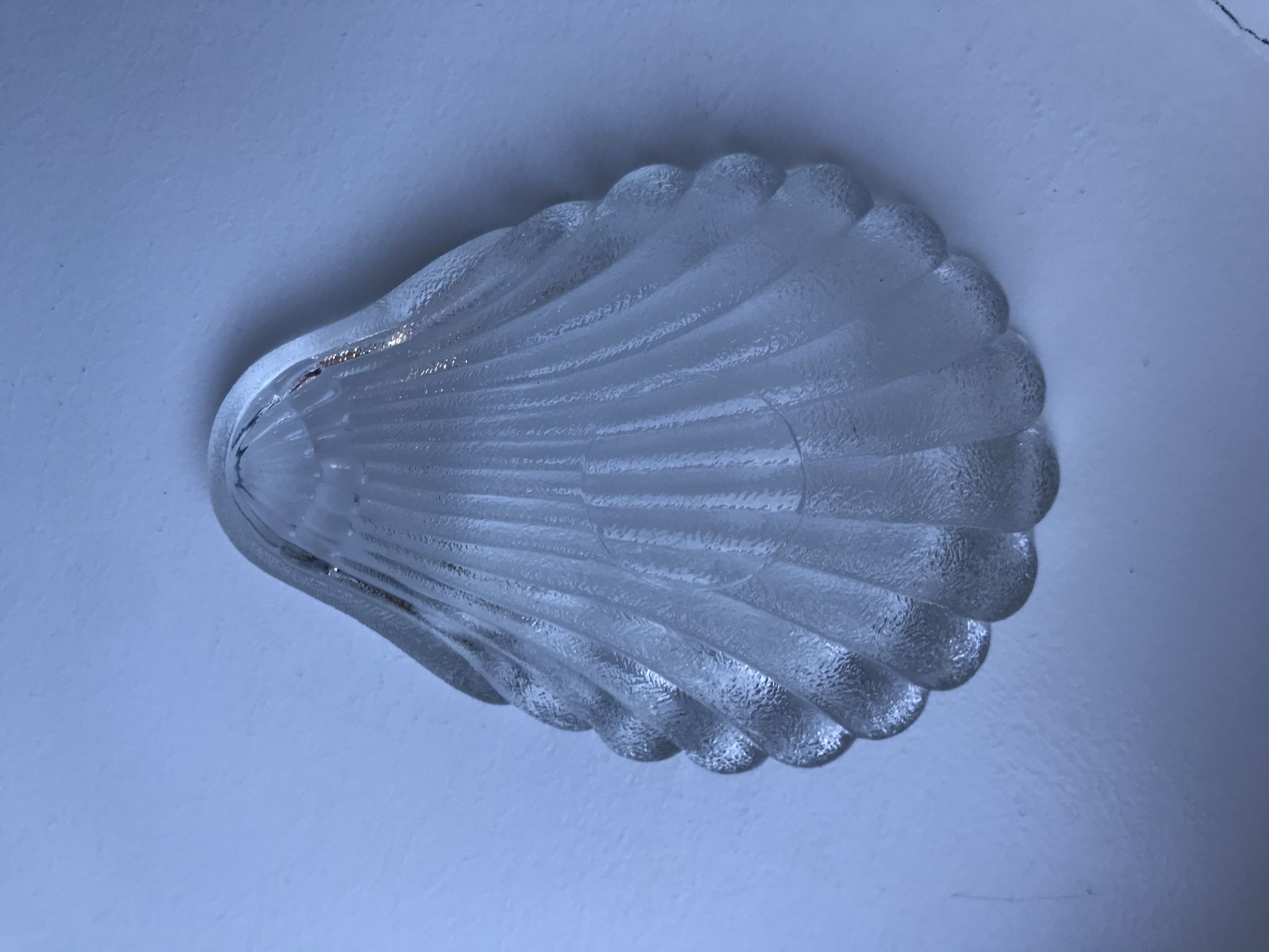 Vide-poche coquillage en verre années 70