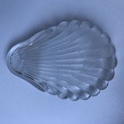 Vide-poche coquillage en verre années 70