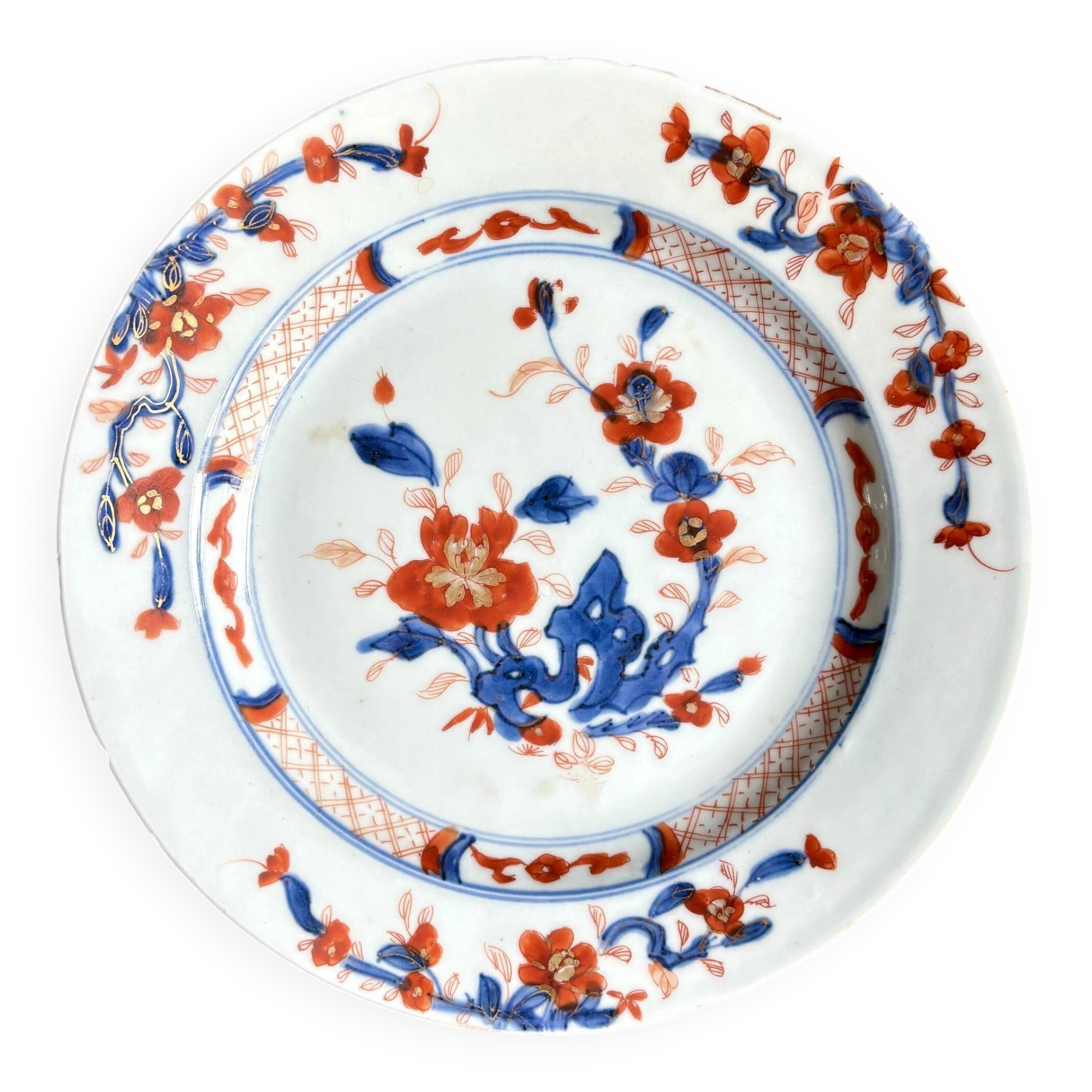 Compagnie des Indes porcelain flat plate with hand-painted Imari decoration, 18th century, no. 2