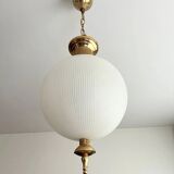 Suspension globe en verre et laiton