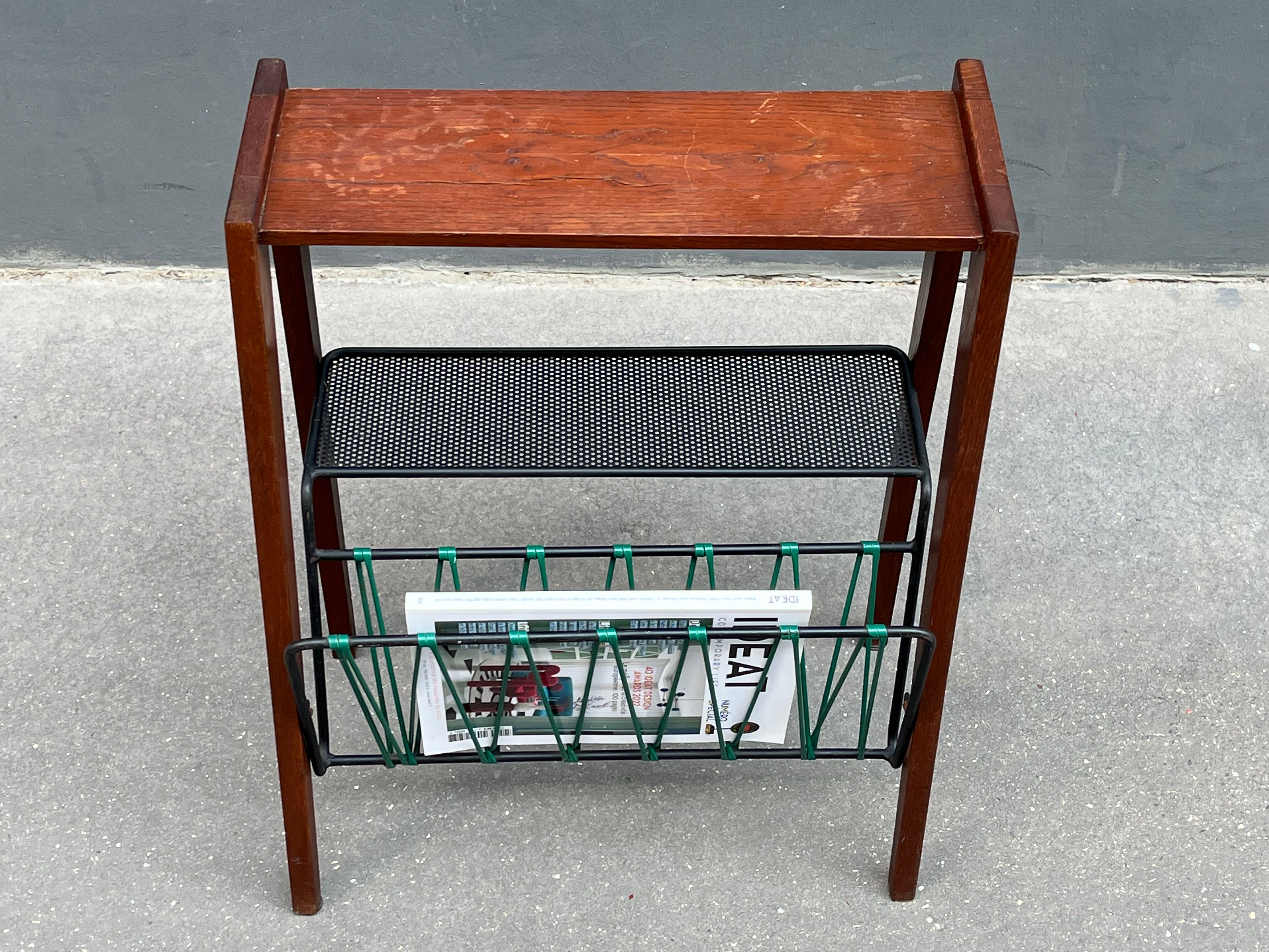 Side table with 50s magazine holder