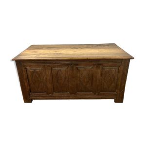 coffre ancien en bois