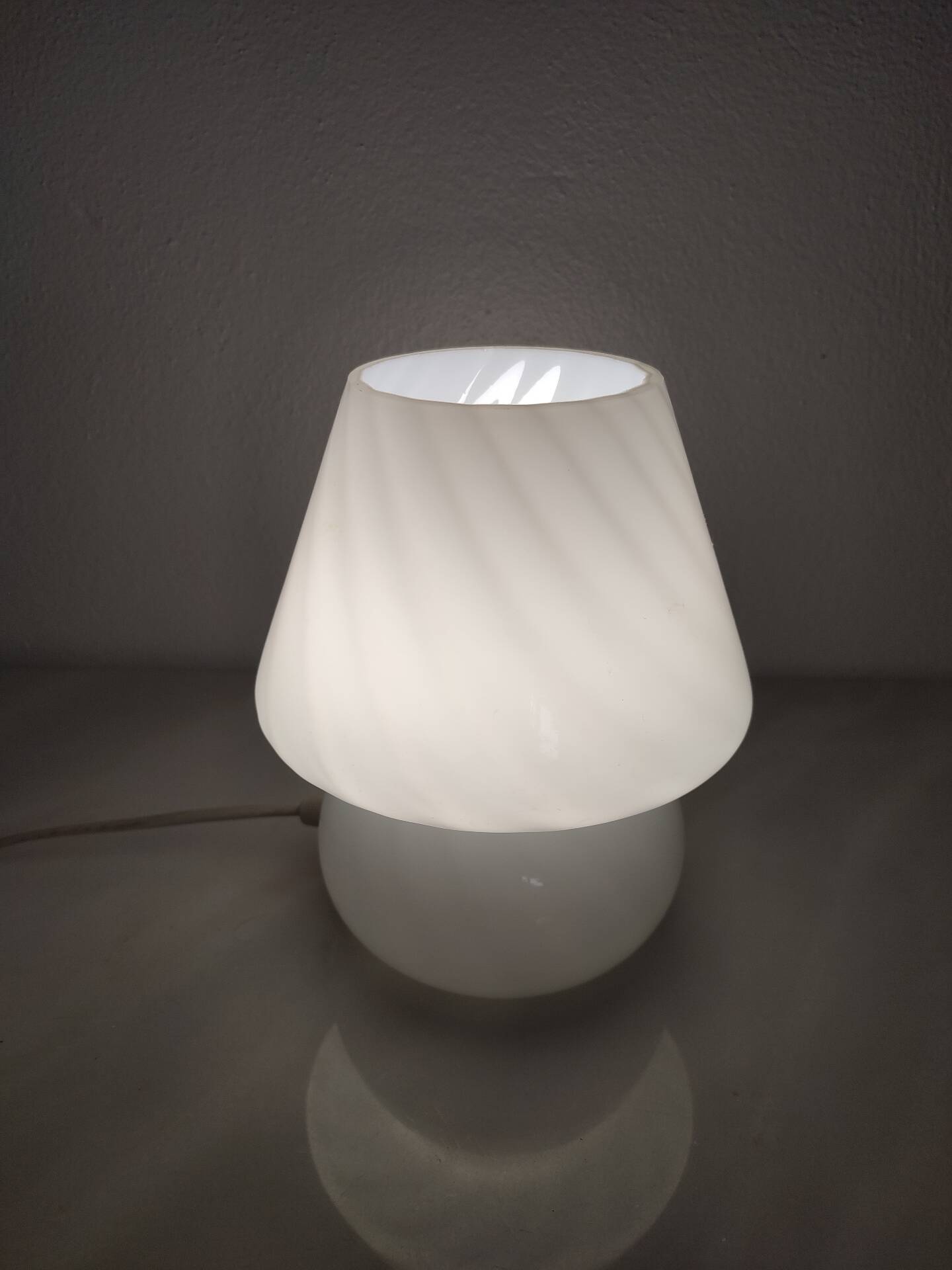 Lampe de table champignon en verre de Murano vintage
