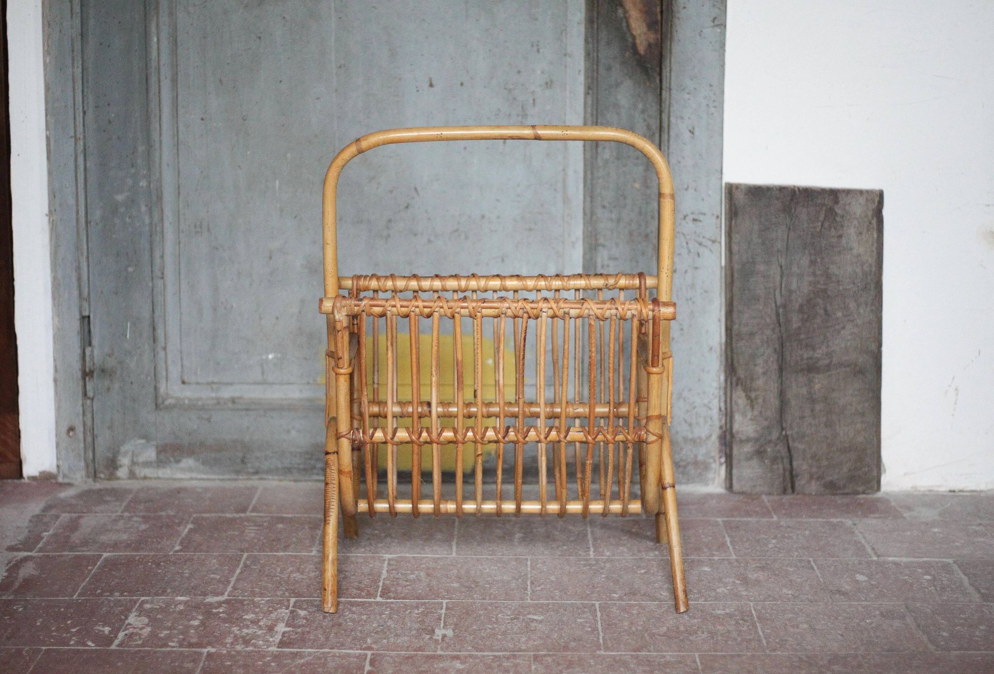 Porte-revue rotin, porte-revue osier, rangement magazines, magazine rack