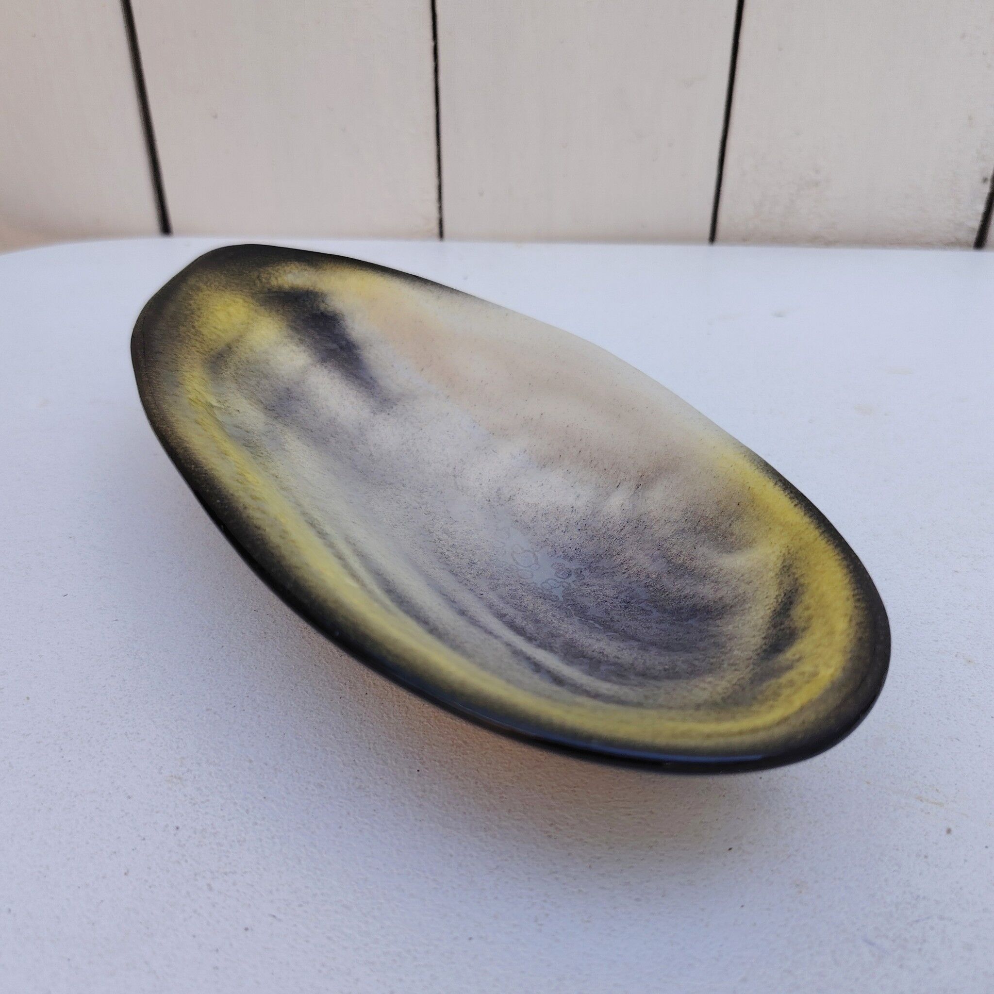 Shell-shaped catchall, ceramic, Chambost