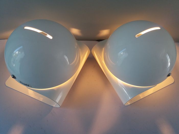 Pair of Guzzini lamps "Bugia" Giuseppe Cormio