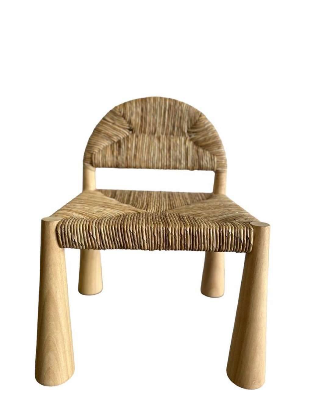 Solid wood chair with conical legs