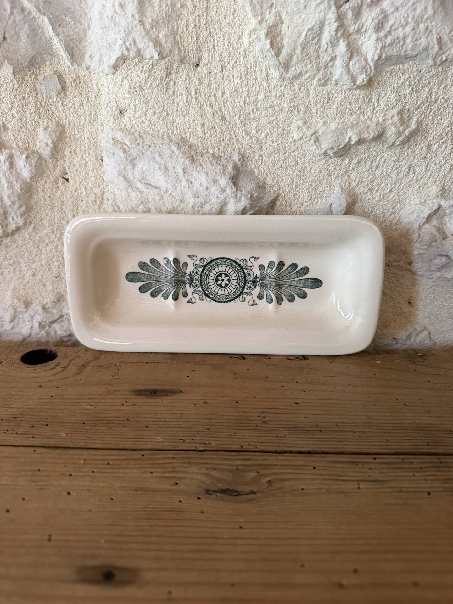 Longchamp soap dish in earthenware