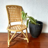 Chaise de poupée en rotin vintage