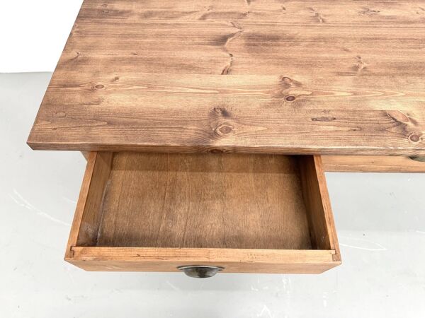 Ancienne table d'école à 8 tiroirs