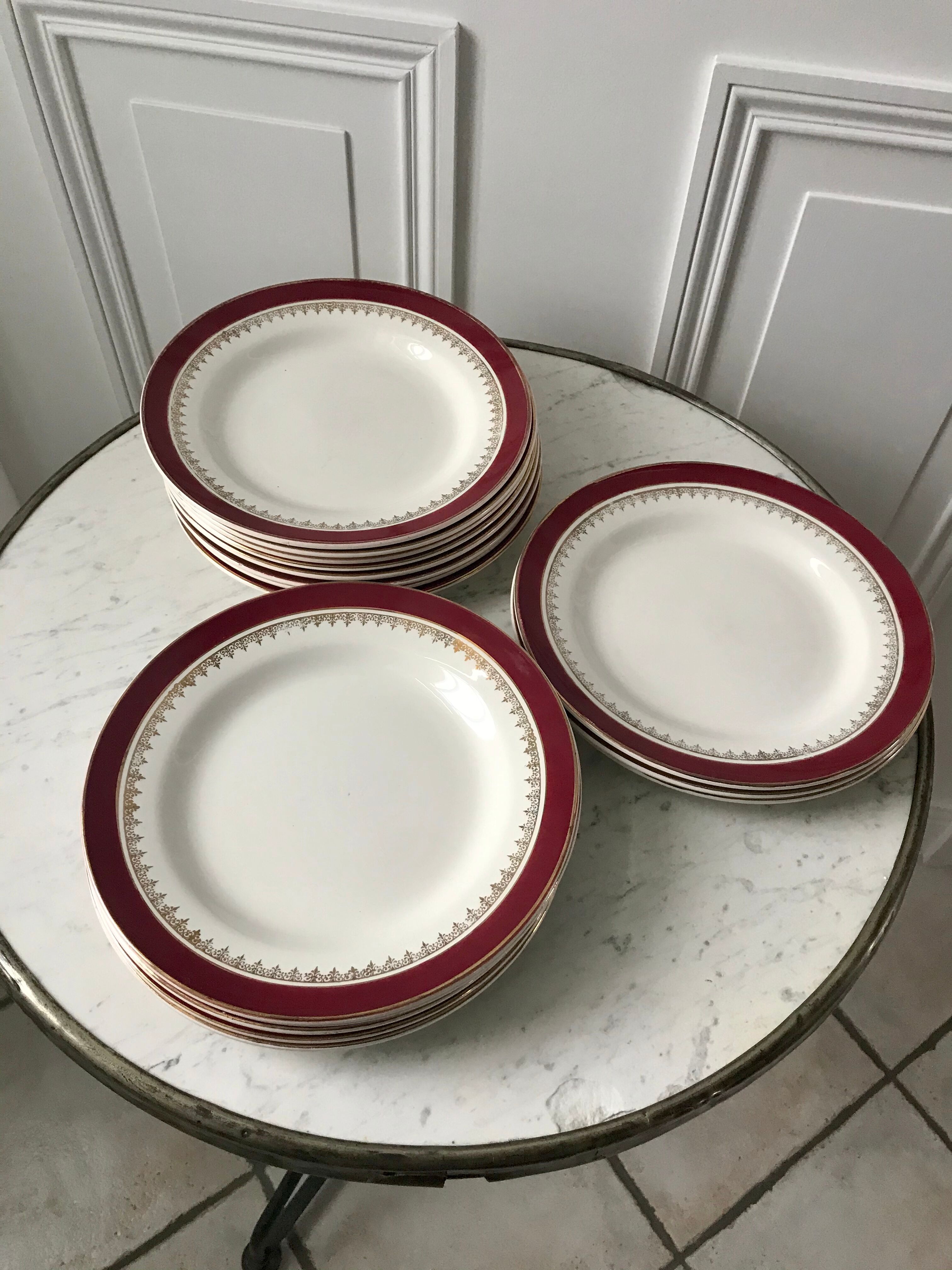 Lot de 16 assiettes Digoin Sarreguemines, modèle Martine