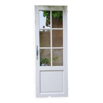 Porte ancienne  en bois à petits carreaux