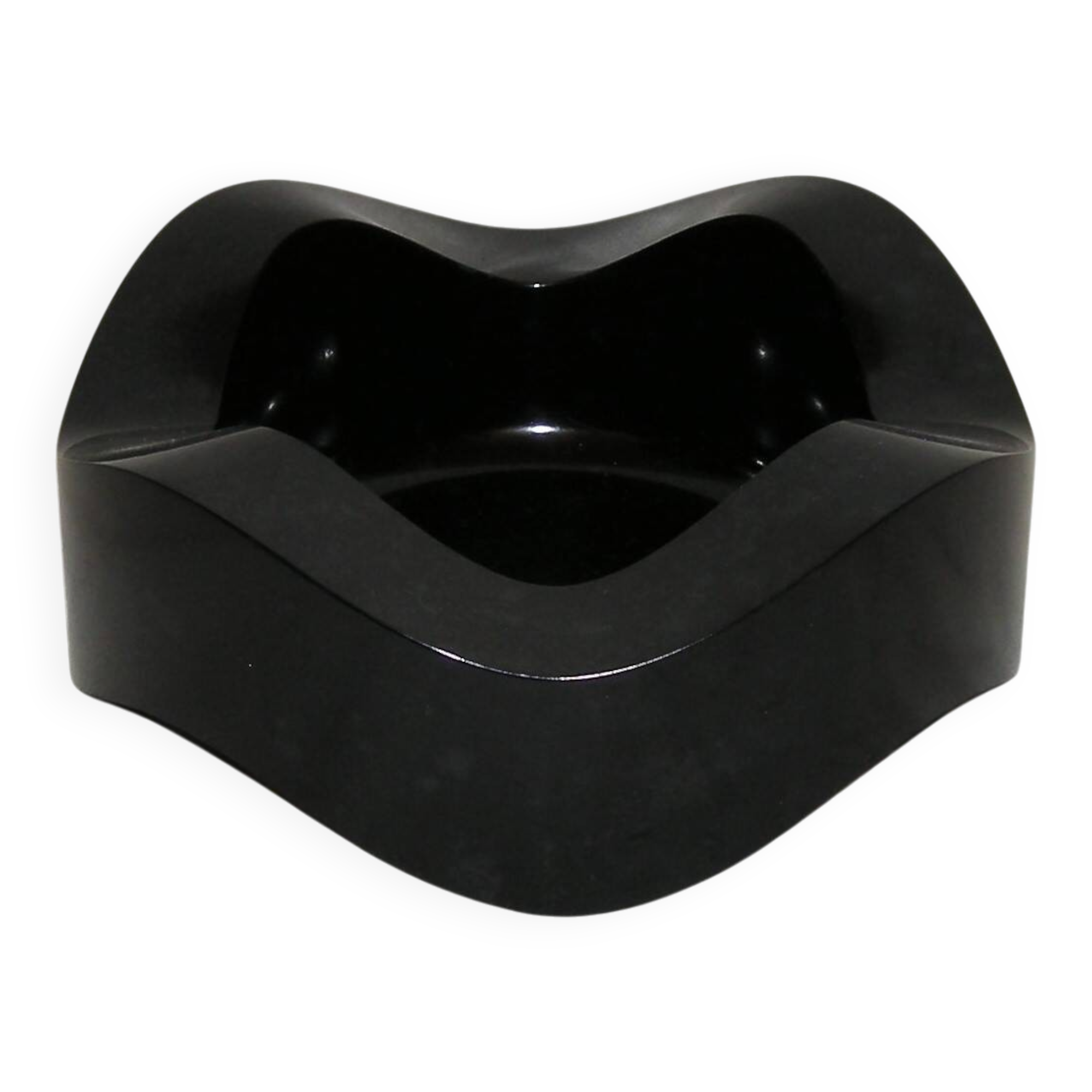 Sinus ashtray by Walter Zeischegg from the 1960s.