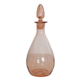 Bouteille en verre rose