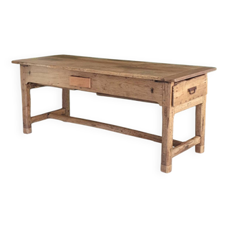 Farm table