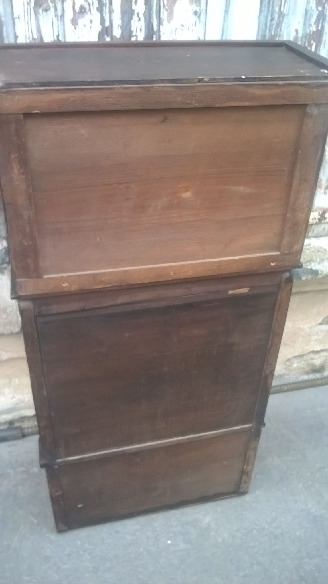 Meuble étagère sculpté