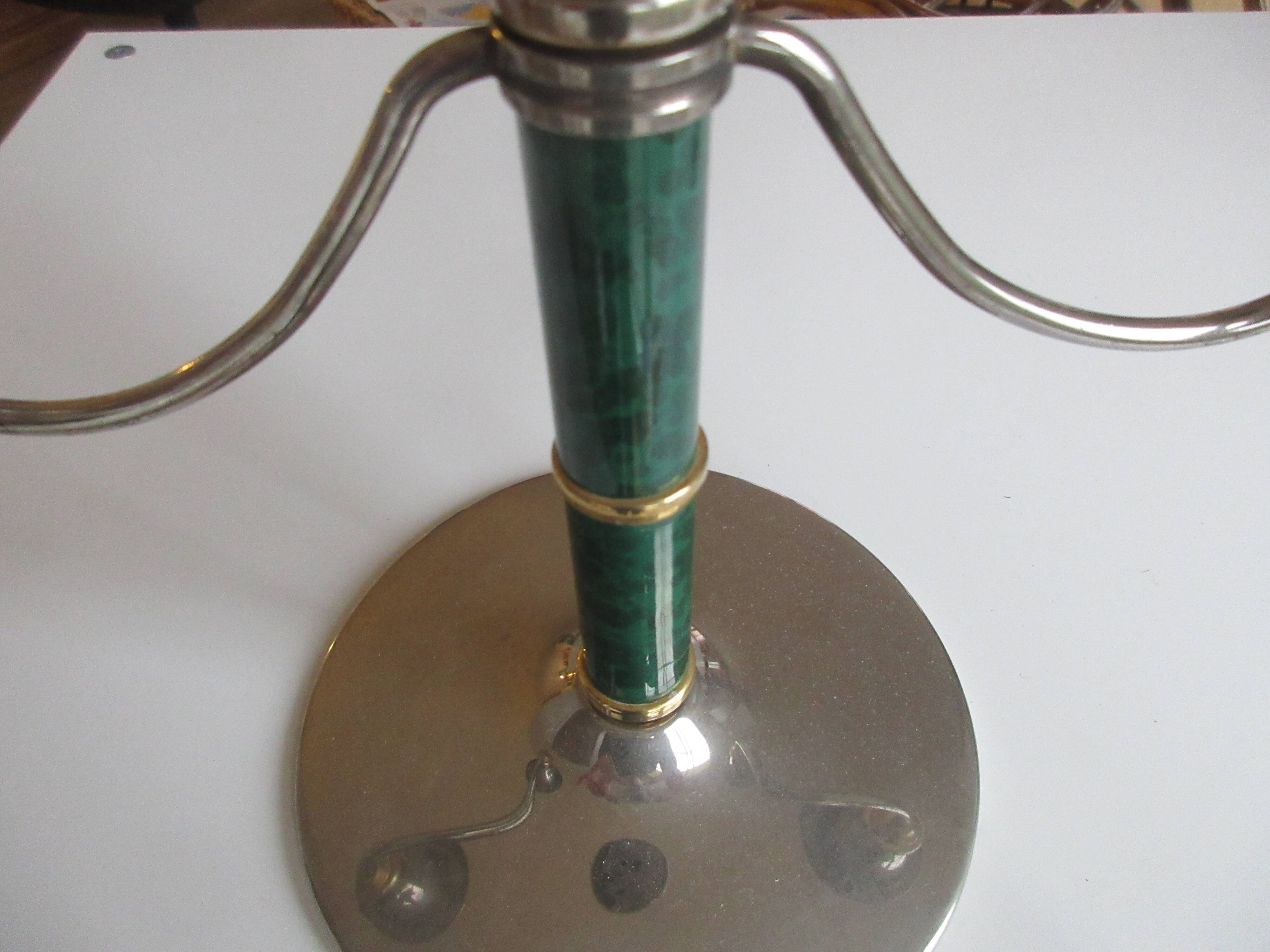 Chandelier 3 vintage aligned lights