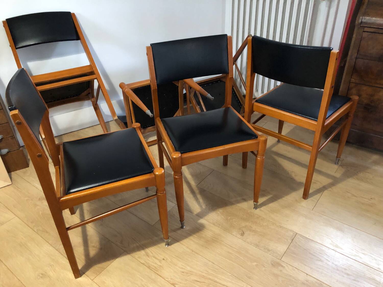 Series of 6 vintage Scandinavian style chairs