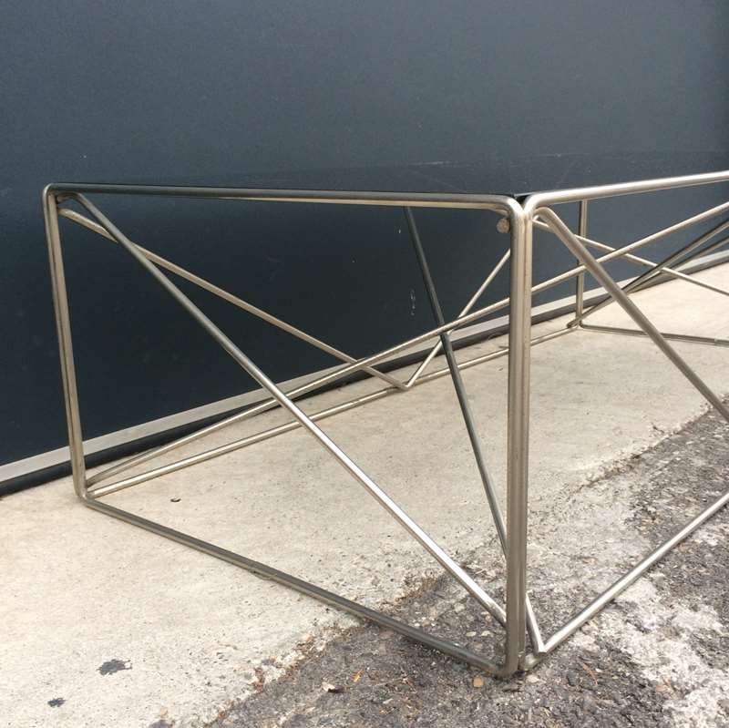 Design coffee table by Max Sauze