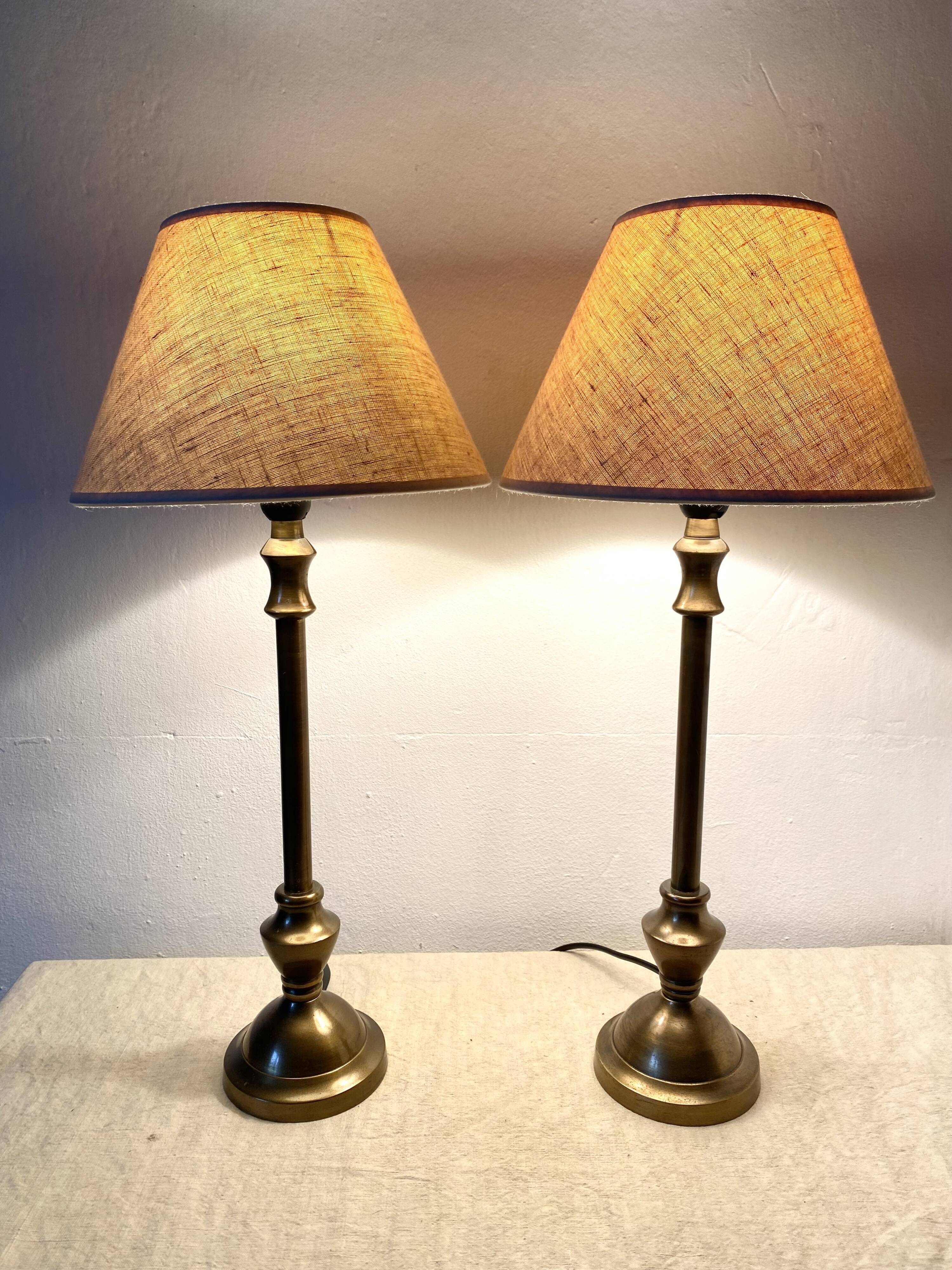 Paire de lampes style ancien