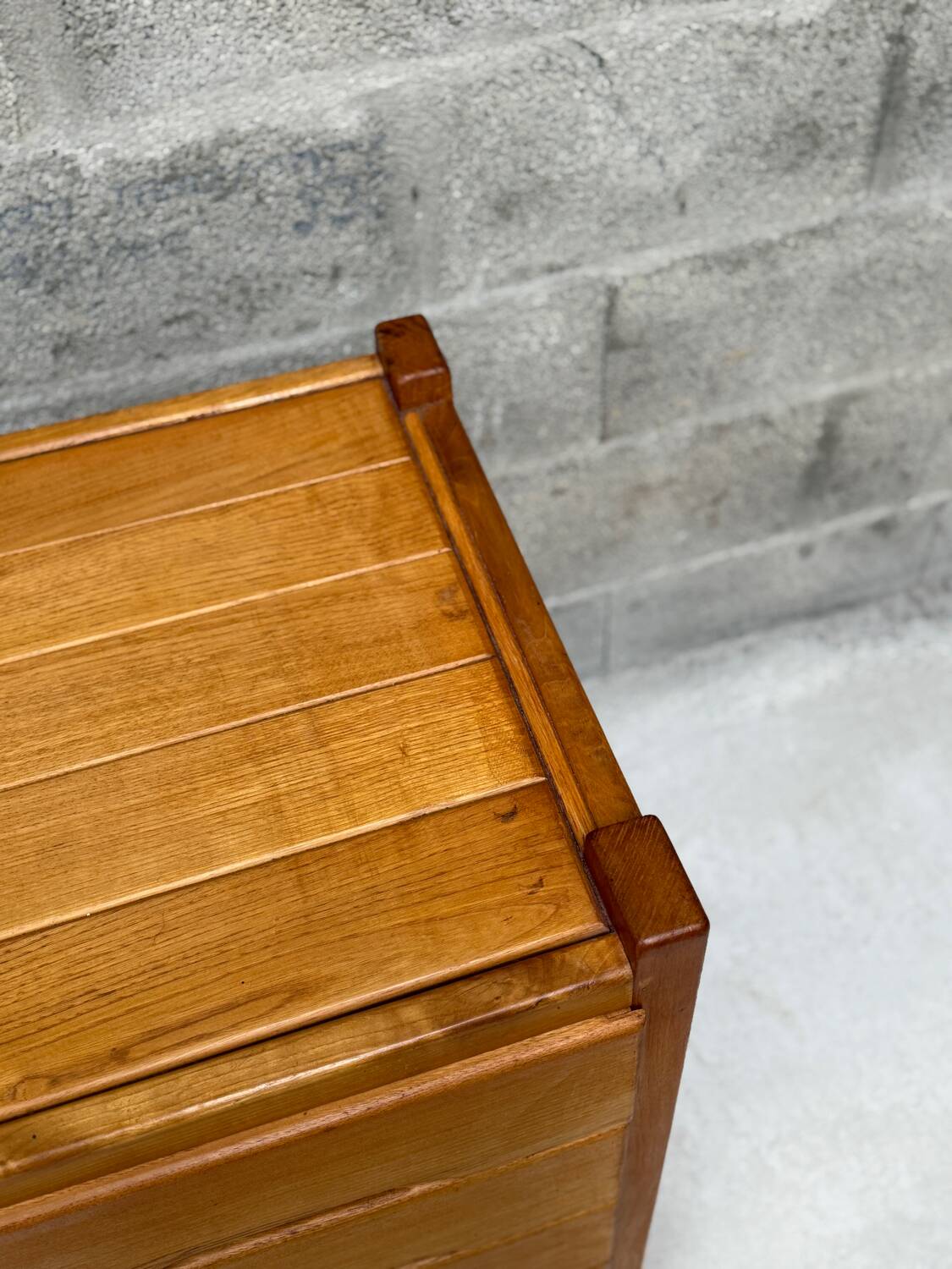 Vintage chest of drawers