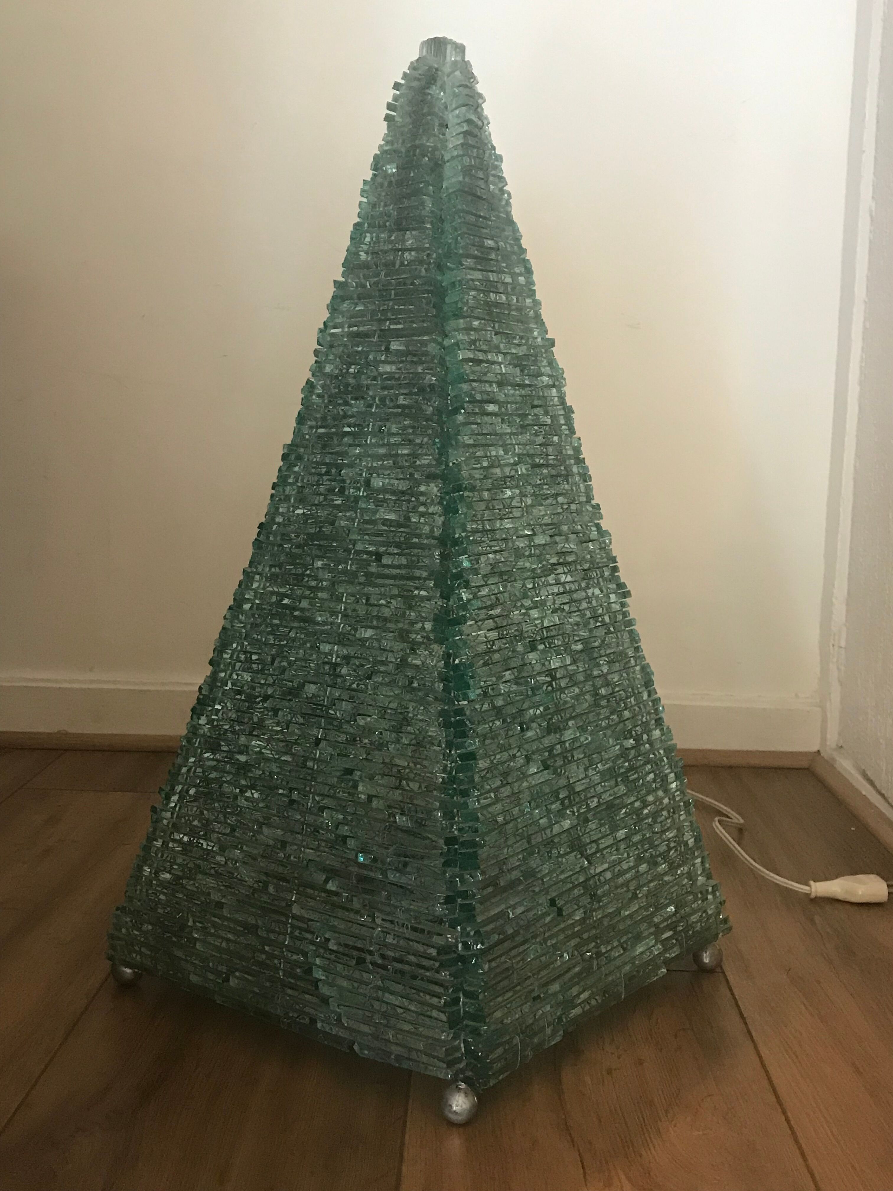 Stacked glass pyramid lamp 1970
