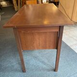 Nielsen Tibergaard desk
