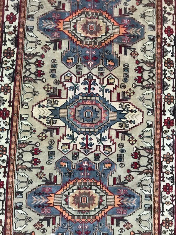 Carpet Caucasian chirwan 20th century handmade 130 x 204 cm