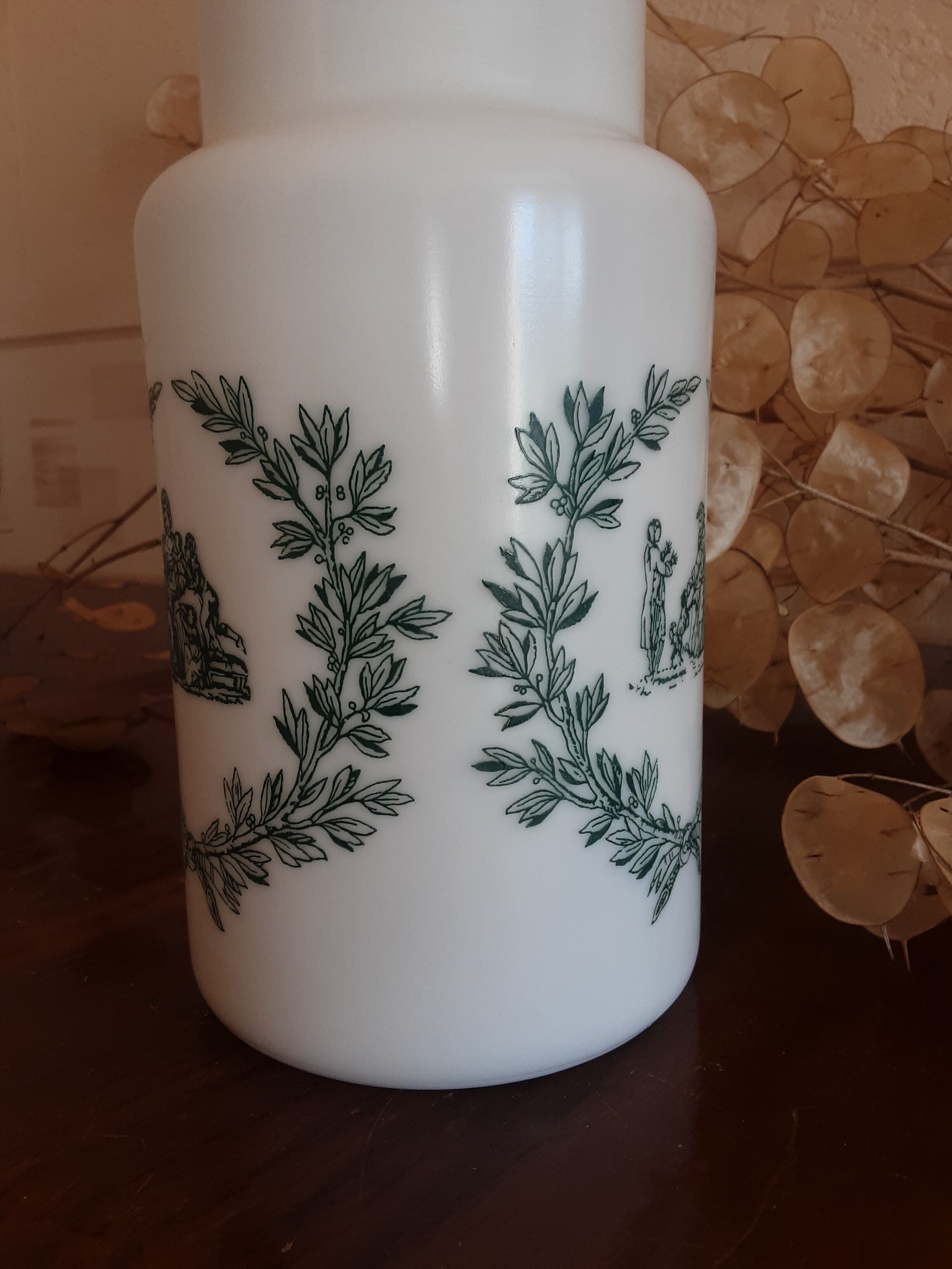 Opaline glass pot - vintage