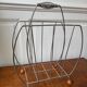 Vintage magazine rack – the retro charm of the 60s/70s