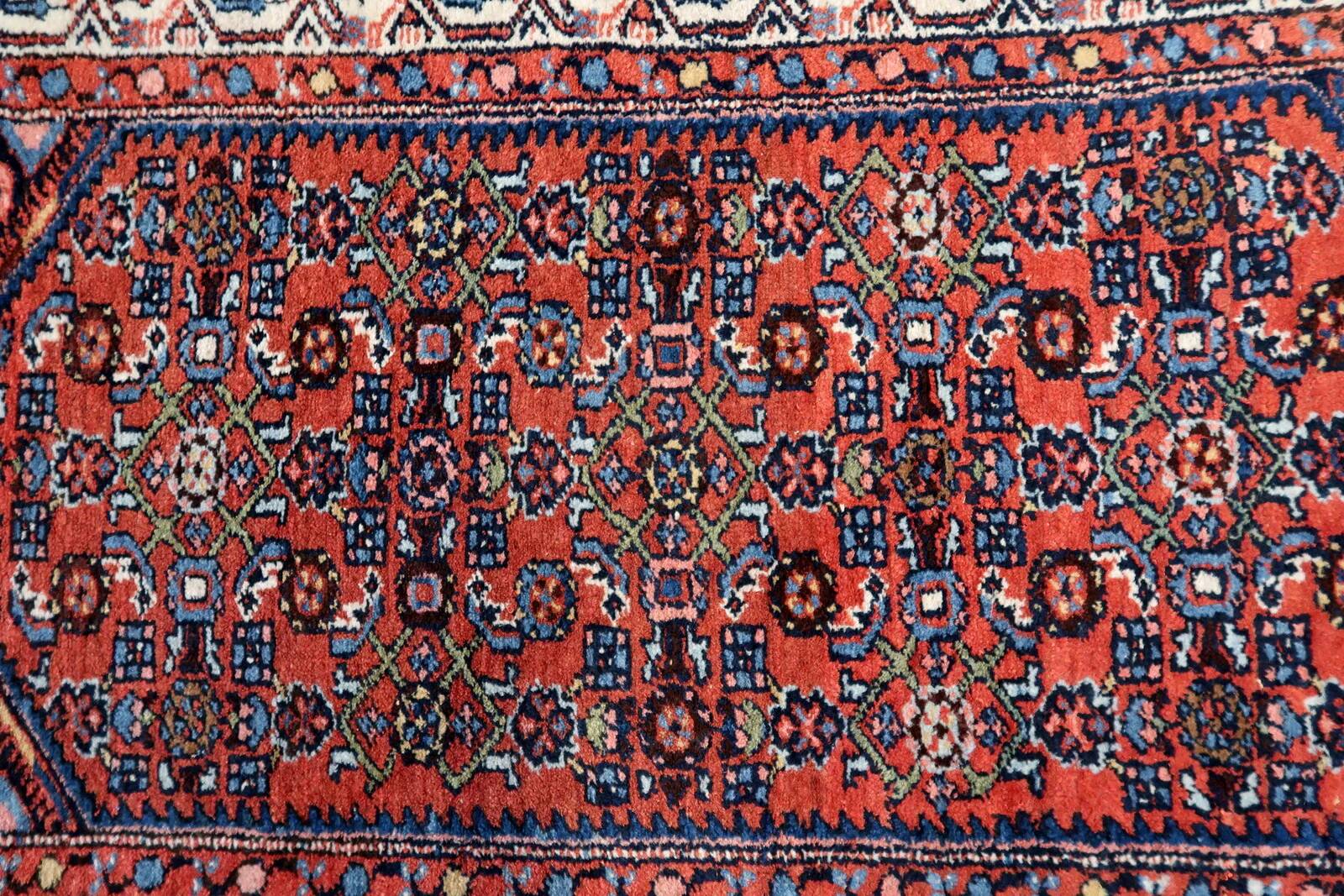 Handmade vintage Persian Hamadan rug 76cm x 126cm, 1970s