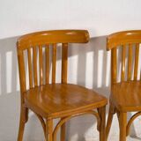 Set of antique bistro chairs (circa 1920). Set of 2 pieces, no. 5